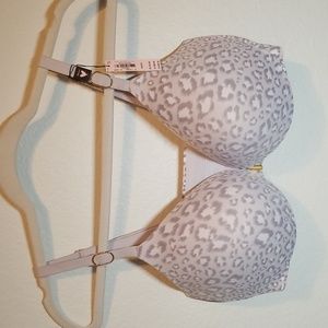 Victoria's Secret Bra NWT